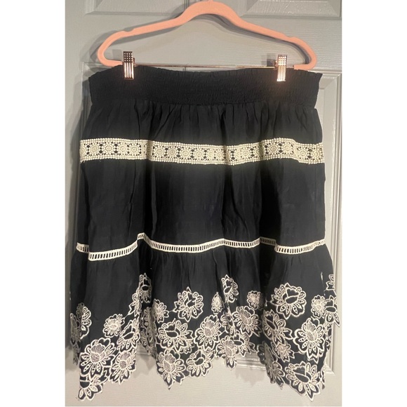Anthropologie Embroidered Lace Skirt Black NWT Size XL - Picture 5 of 12